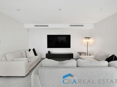 218 WATERLOO ROAD, Greenacre
