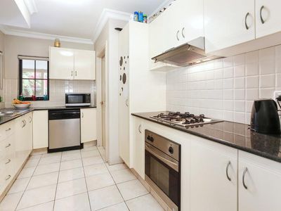 15 / 42-54 Daphne Street, Botany