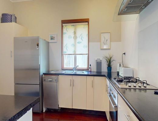 Charming little gem  *** Unfurnished *** image 5