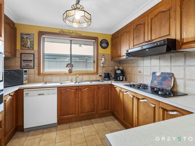 26 Broula Court, Taylors Lakes