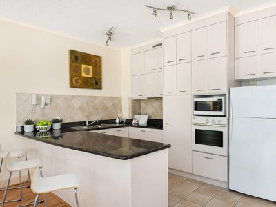 1 / 64 Parkyn Parade, Mooloolaba
