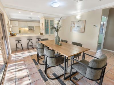 15 Blue Lake Court, Kirwan