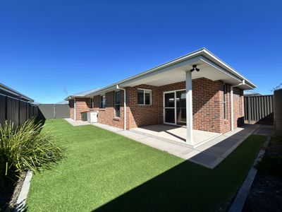 11 Manchurian Circuit, Dubbo