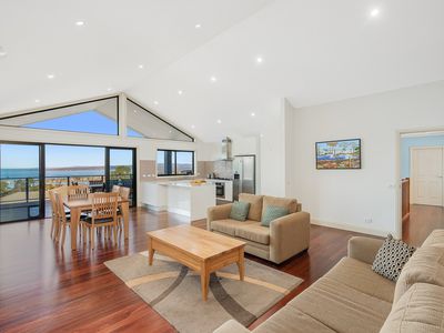 2 Curlew Close, Merimbula