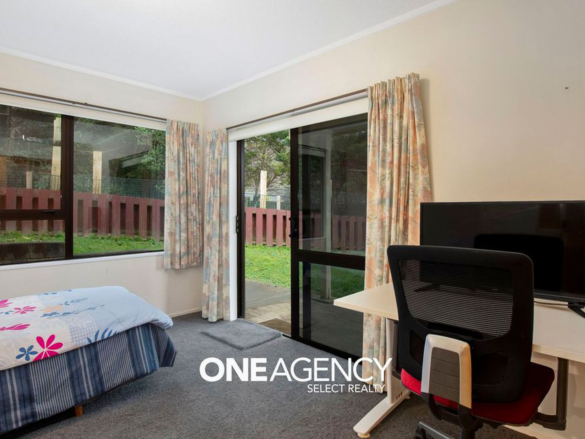 27 a Shackle Lane, Whitby