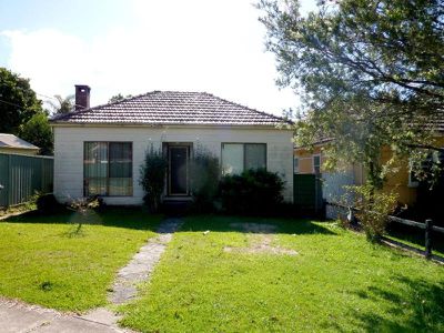 2 Junction Rd, Peakhurst