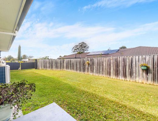 Spacious Family Living with Side Access and a Large Shed image 14