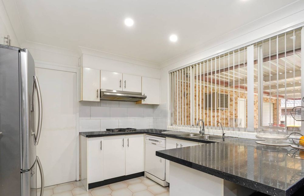 28 Aylesbury Crescent, Chipping Norton