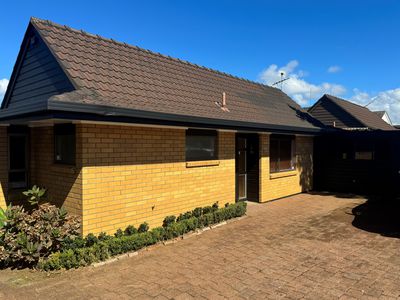 2/26 Kitchener Road, Takapuna