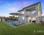 9202 Peter Senior Drive, Hope Island