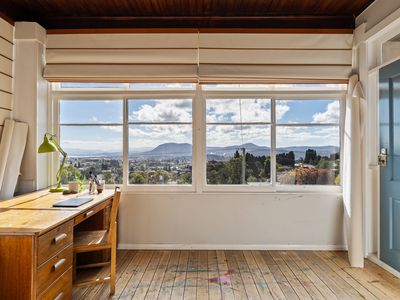 18 Gordon Avenue, Mount Stuart