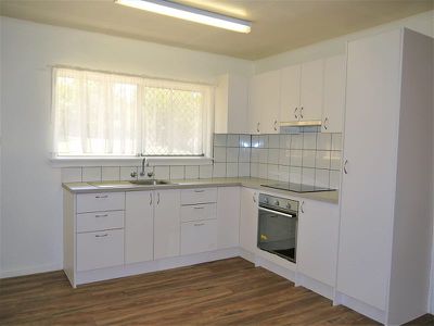 6 Second Avenue , Atherton