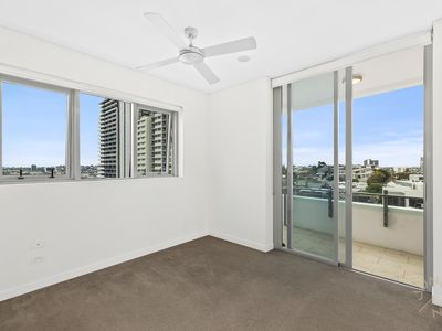 1117 / 16 Hamilton Place, Bowen Hills