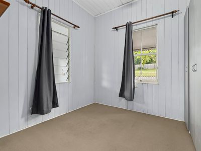 111 Waverley Road, Taringa