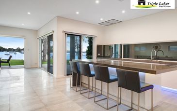 12 Gordon Avenue, Summerland Point