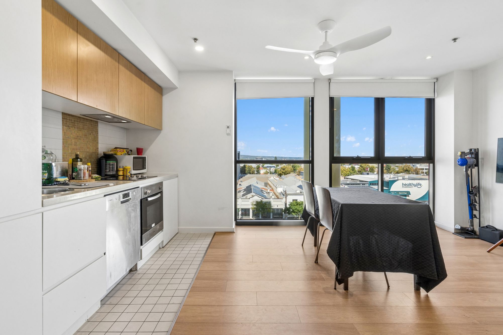 613 / 10 Balfours Way, Adelaide