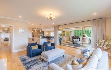 9 Royal Crescent, Beaconsfield