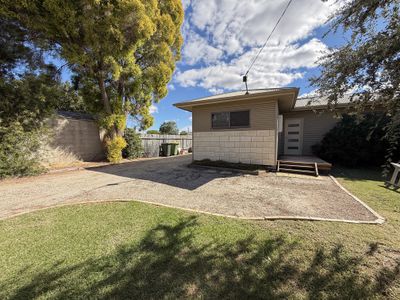 10 Milloo Crescent, Swan Hill