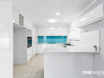 6 / 6 Dayman Street, Urangan