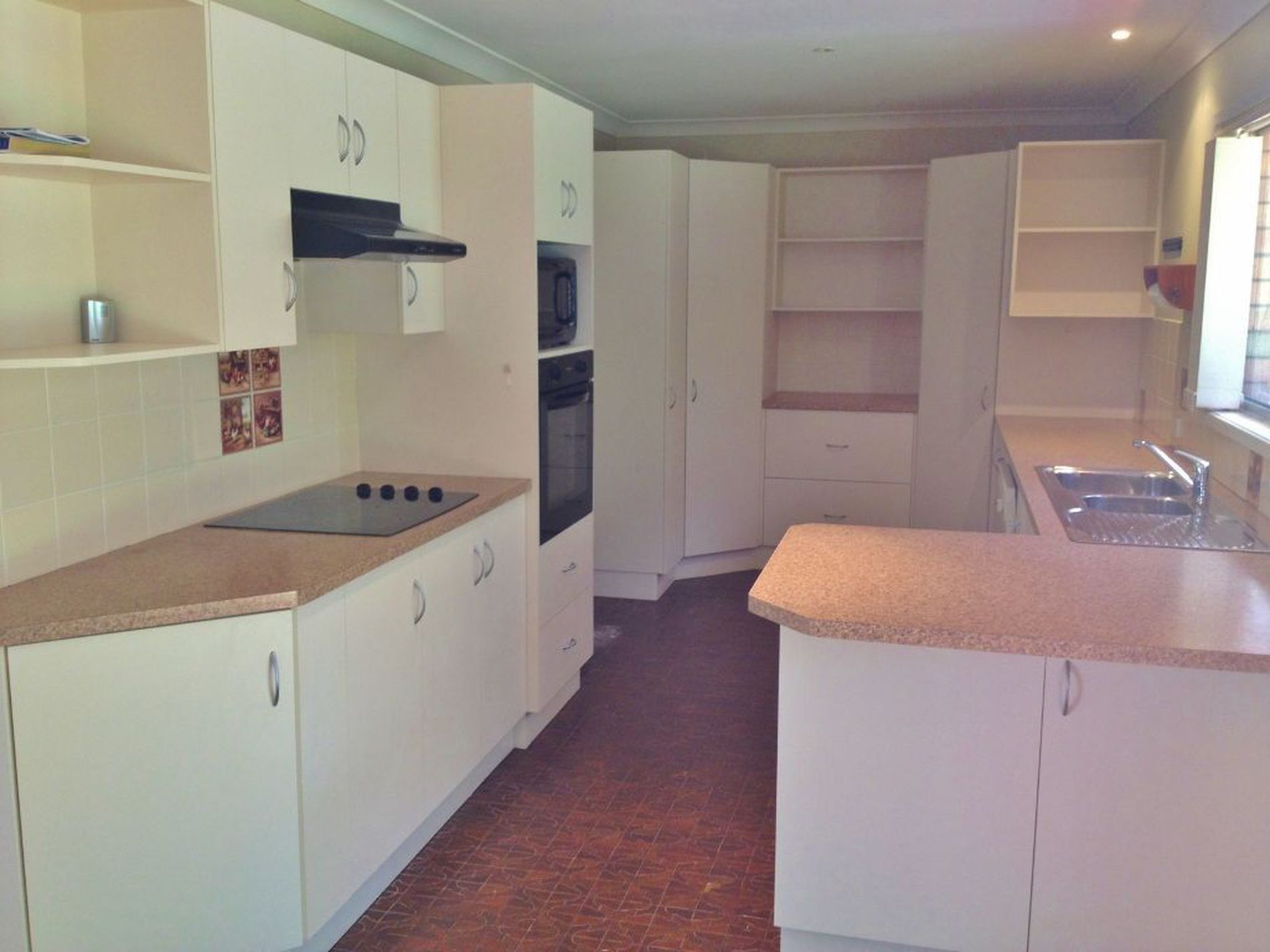 47 Ross Avenue, Narrawallee