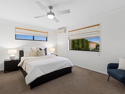 19 Tarwhine Street, Manly West