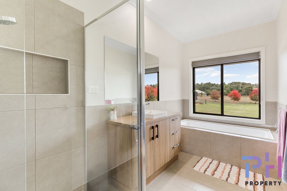 223 Schumakers Lane, Maiden Gully PH Property