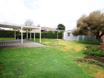 16 Donovan Drive, Wangaratta