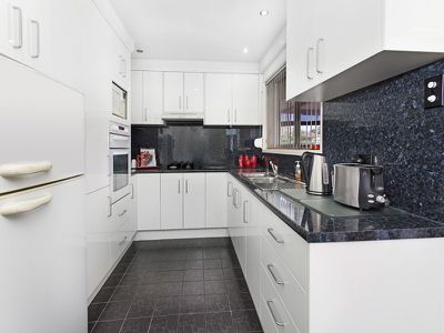 12 Nehme Ave, Albion Park Rail