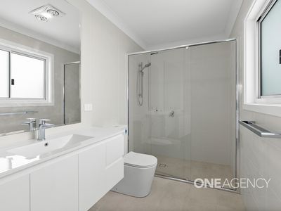 2 / 28 Coomea Street, Bomaderry