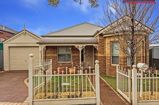 5 Scarborough Terrace, Craigieburn