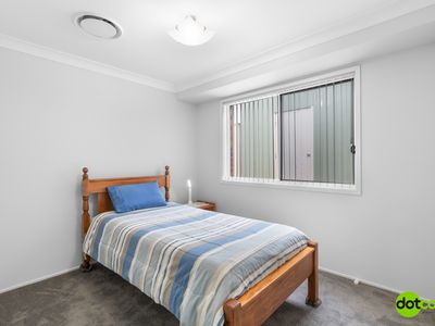 19 Ebony Drive, Hamlyn Terrace