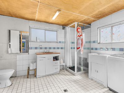 21 Sixth Street, Weston