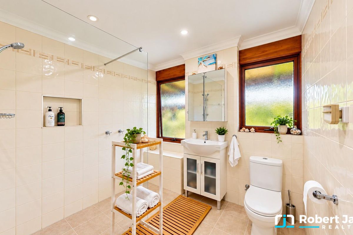 14 Cambuca Court, Tewantin