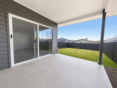 37b Lancing Avenue, Sussex Inlet