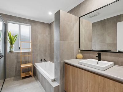 52 Sugargum Rise, Kiara