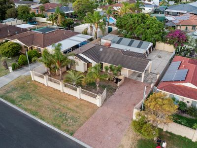 39 Lakemba Way, Waikiki