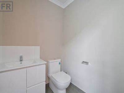 4 / 35 Cooper Road, Cockburn Central