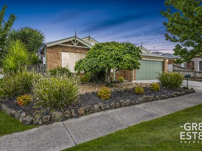 42 Von Nida Drive, Cranbourne North