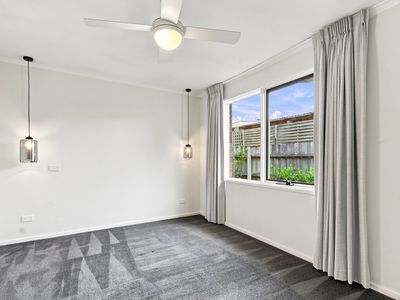 9 Yvette Close, Sale
