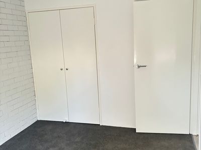 6 / 23 Tallarook Street, Seymour