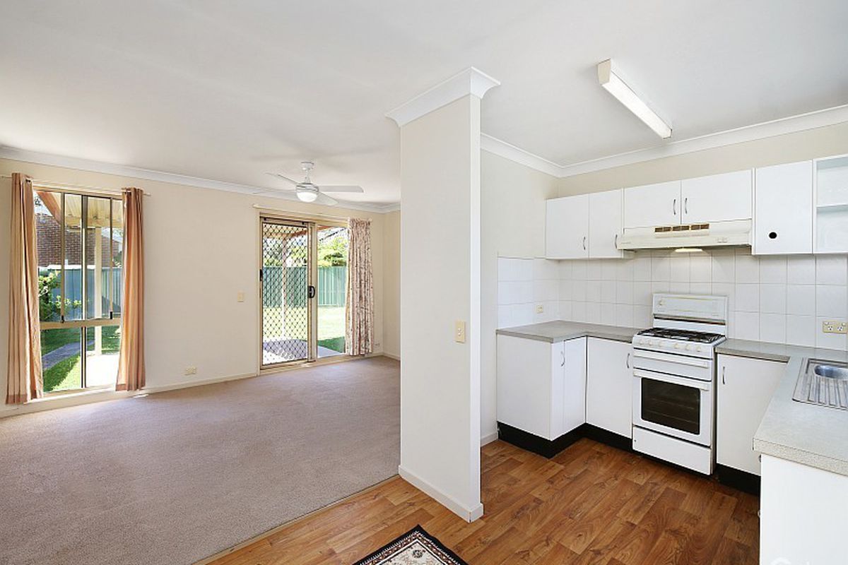 8 Gumleaf Close, Erina