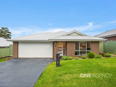 3 Manoora Way, Nowra