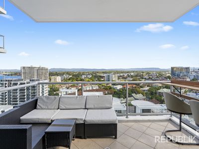 1803 / 1 Como Crescent, Southport