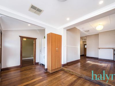 64 London Street, North Perth
