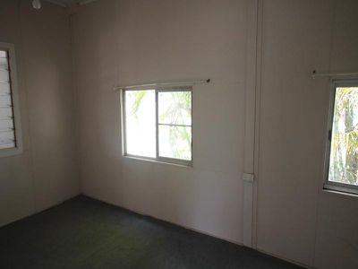 28 Bluff Road, Queenton
