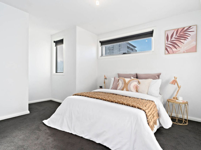 4 / 92 Paisley Street, Footscray