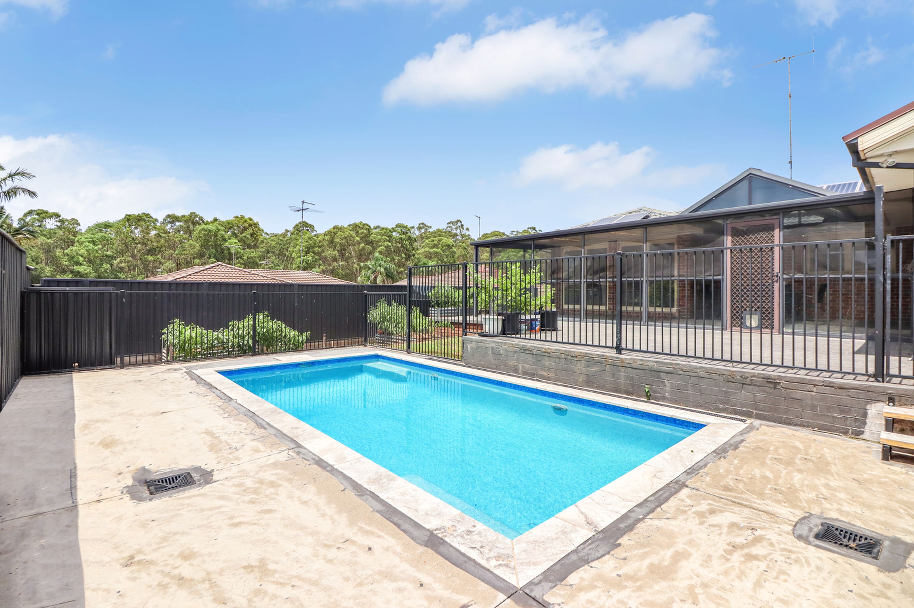 6 Cyperus Place, GLENMORE PARK
