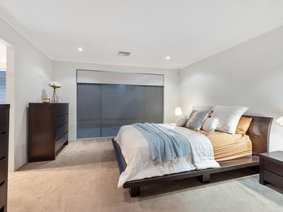2 Waterview Parade, Southern River