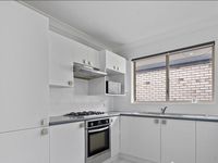 33 Seidler Avenue, Coombabah