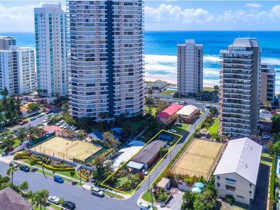 31  Pacific Street, Main Beach